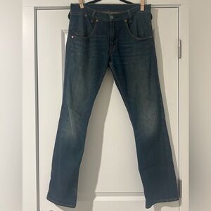 Men’s Levi’s 514 Straight Fit Jeans